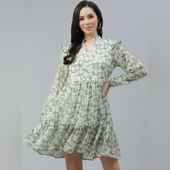Plus size A shaped floral light green dress - Picture 1 of 9